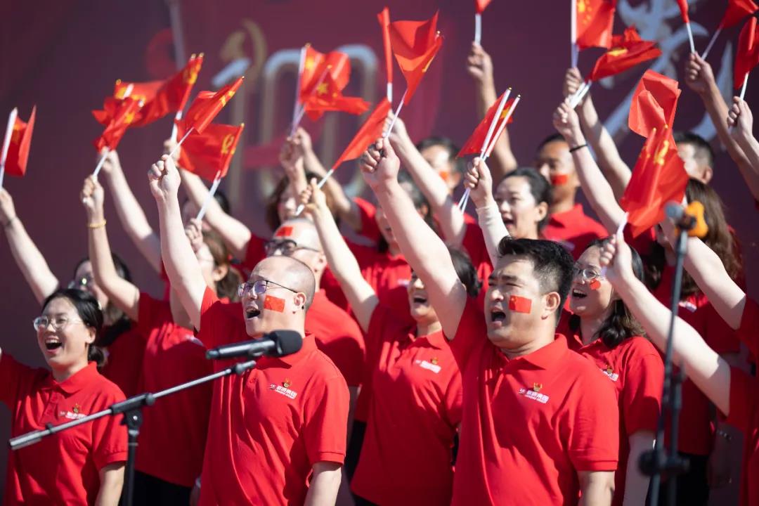 聯橋集團黨委舉辦“光耀先鋒·致敬力量”慶祝建黨100周年活動(圖7)